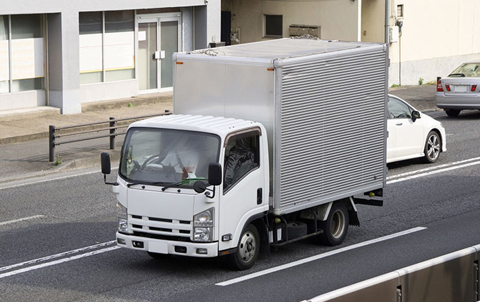 2トン箱車